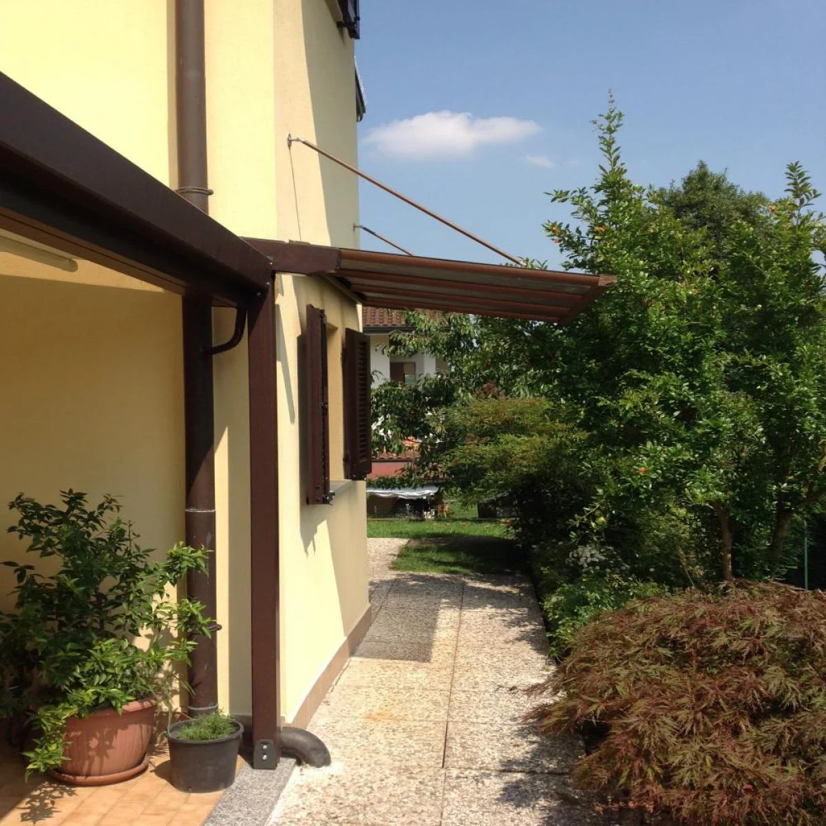 pensiline-per-porte-e-ingressi-5