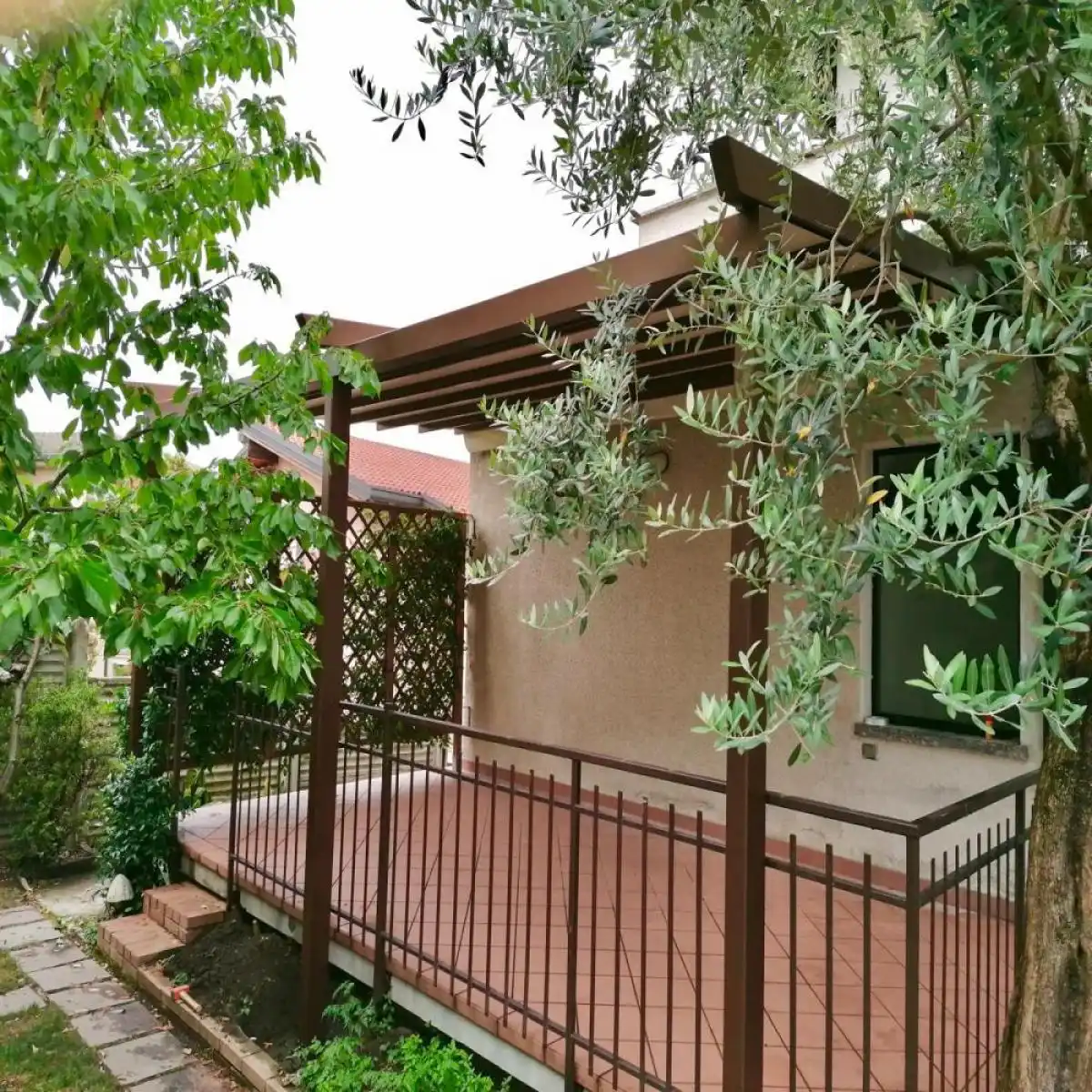 pergole-con-telo-e-bioclimatiche-per-esterni-2